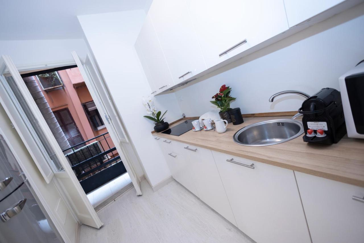 Via Del Babuino 192 Superior Suite โรม ภายนอก รูปภาพ